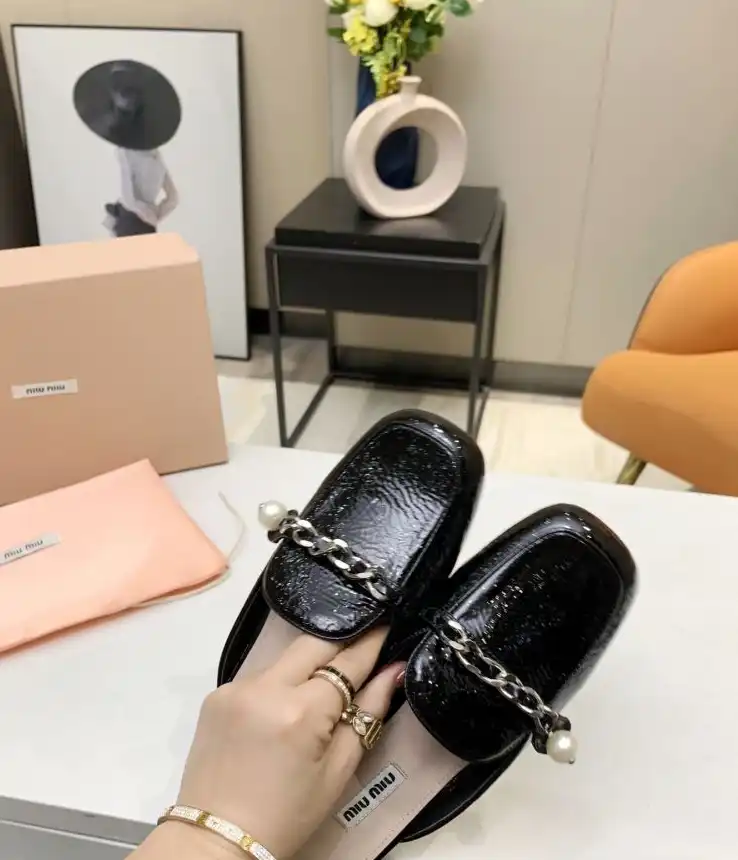 hype Miu Miu Leather Shoes