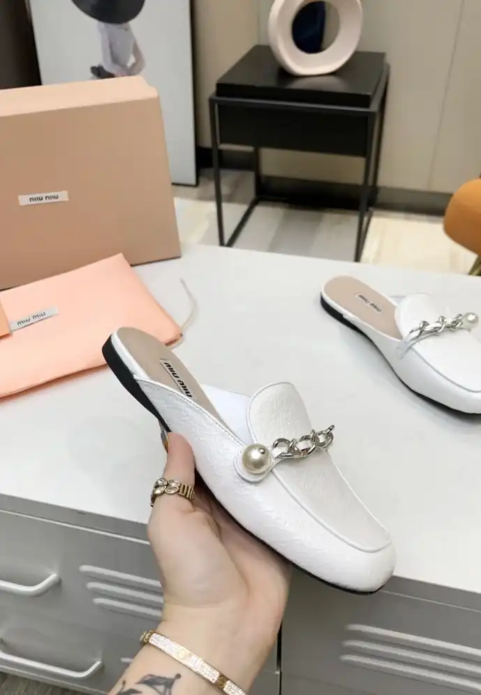 hype Miu Miu Leather Shoes