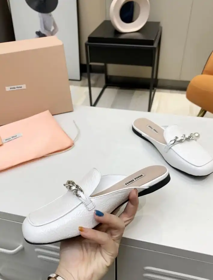 hype Miu Miu Leather Shoes