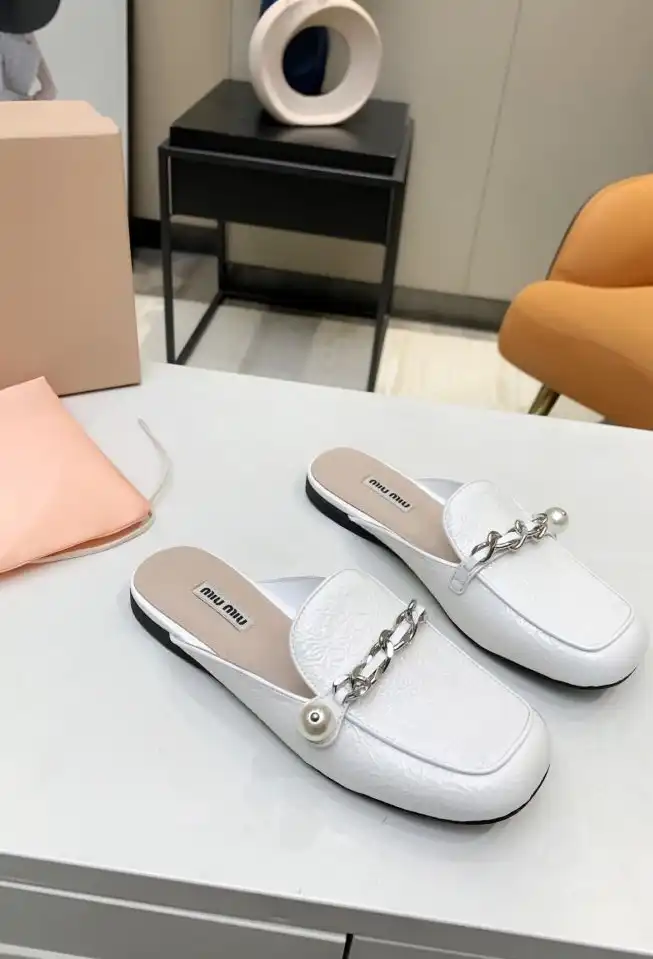 hype Miu Miu Leather Shoes