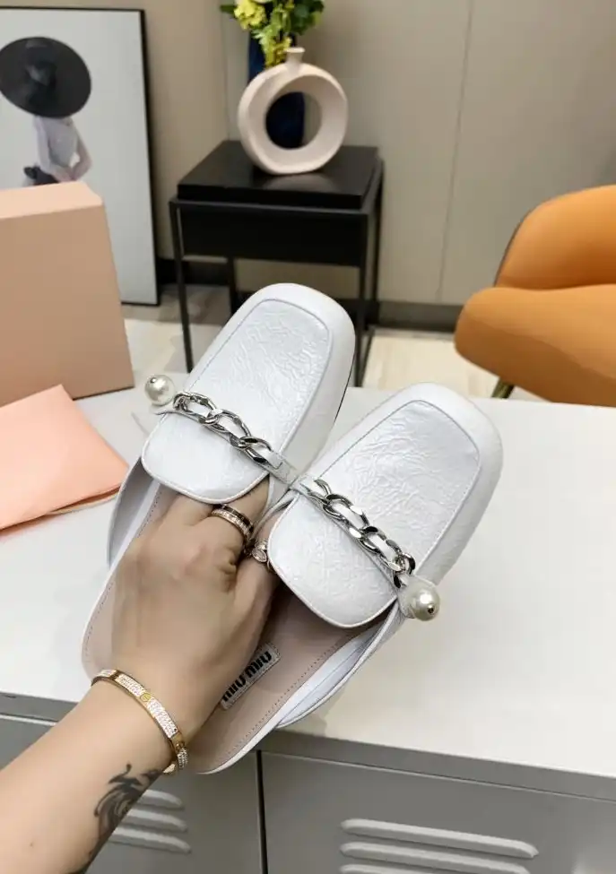 hype Miu Miu Leather Shoes