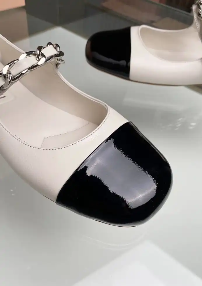 hype Miu Miu flat shoes