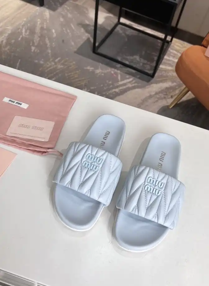 hype Miu Miu Slippers