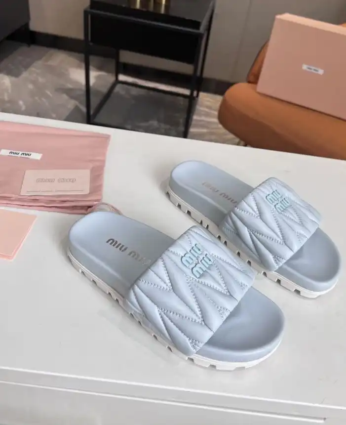 hype Miu Miu Slippers