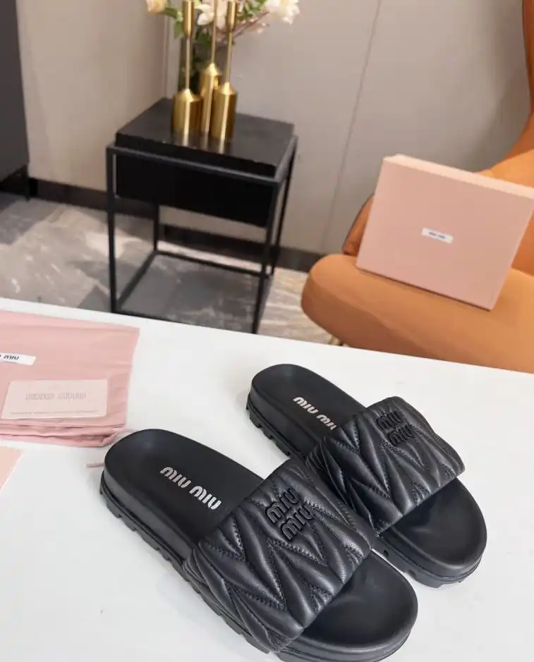 hype Miu Miu Slippers