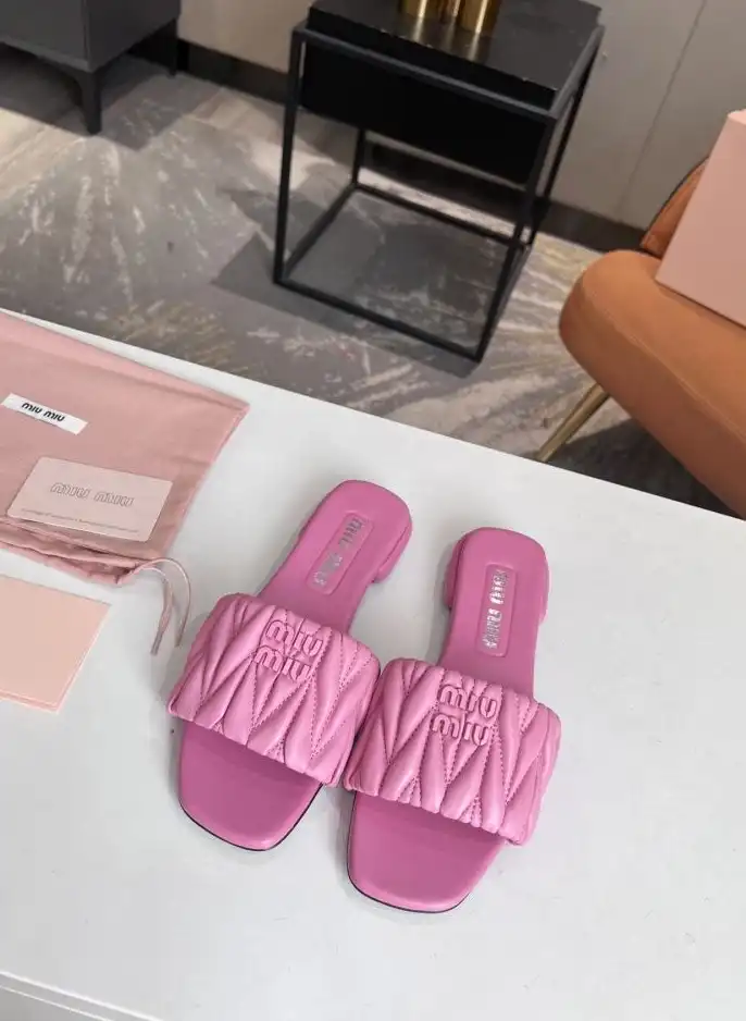 hype Miu Miu Slippers