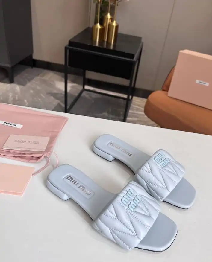 hype Miu Miu Slippers