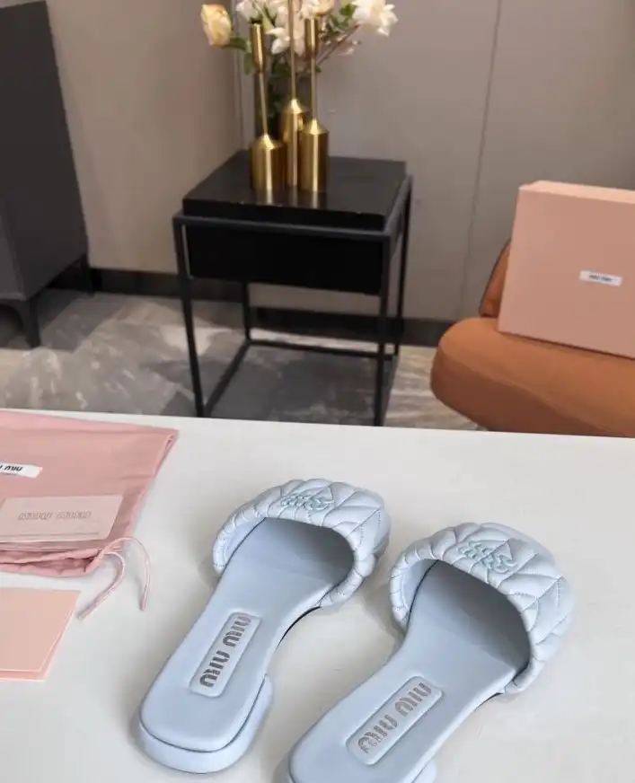 hype Miu Miu Slippers