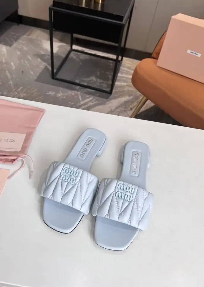 hype Miu Miu Slippers