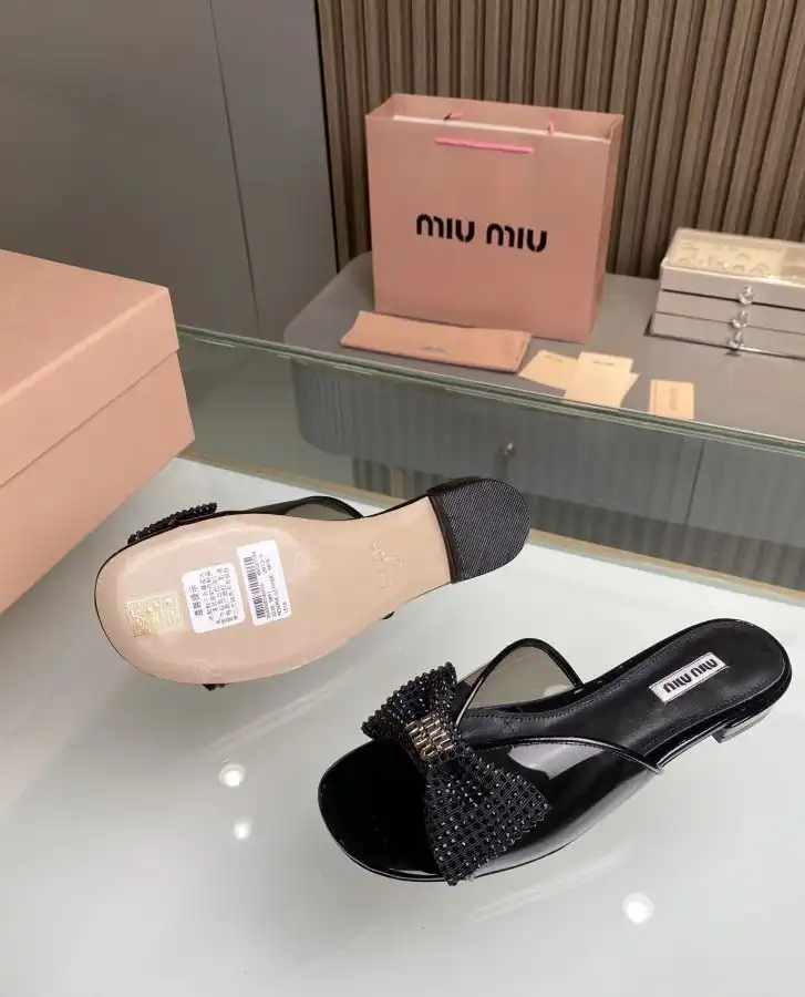 hype Miu Miu Slippers