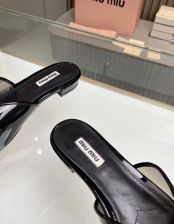 hype Miu Miu Slippers