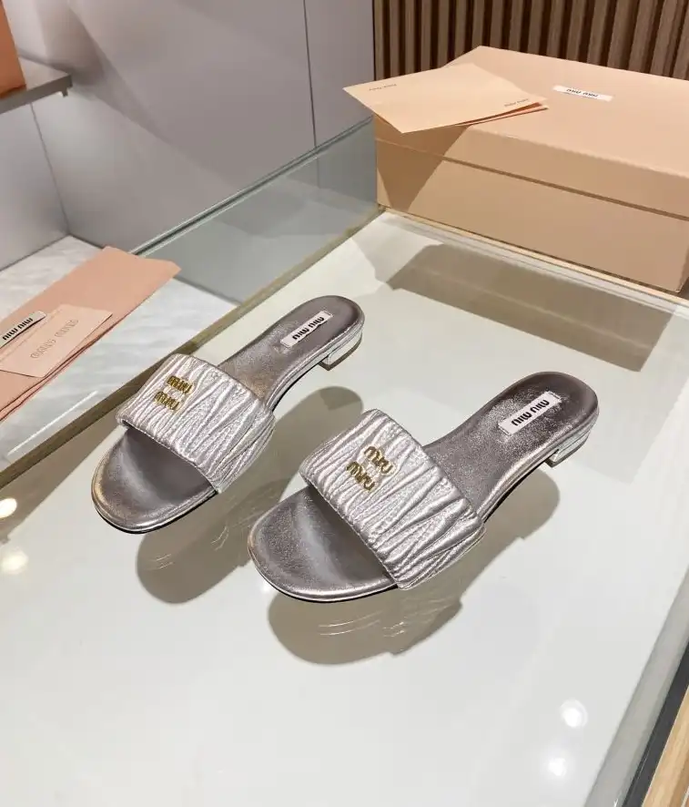 hype Miu Miu Slippers