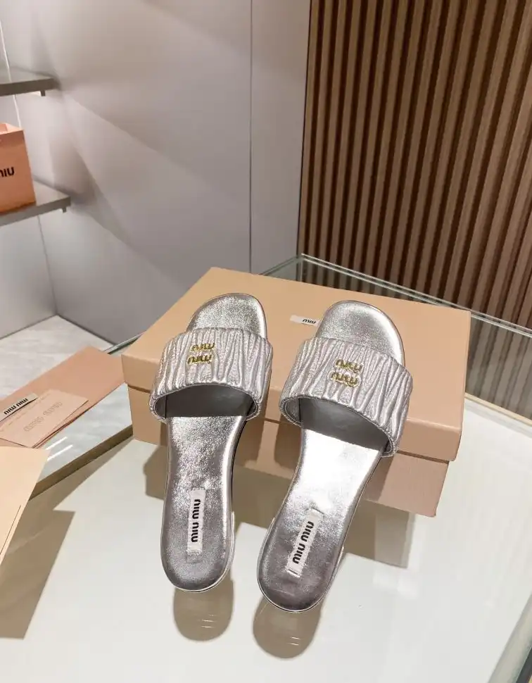 hype Miu Miu Slippers