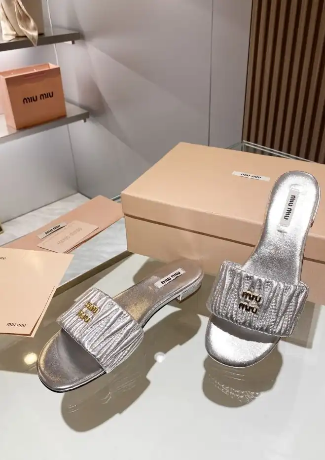 hype Miu Miu Slippers