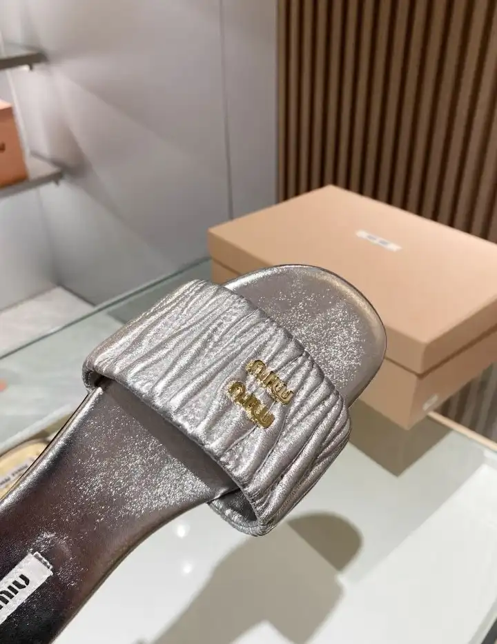 hype Miu Miu Slippers