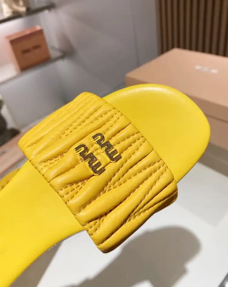 hype Miu Miu Slippers