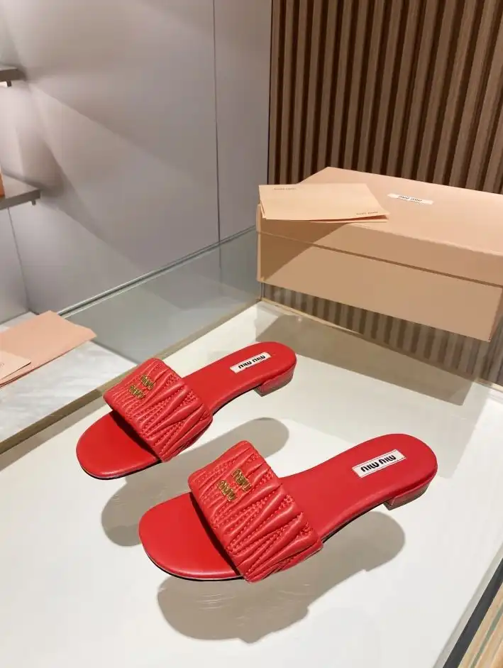 hype Miu Miu Slippers