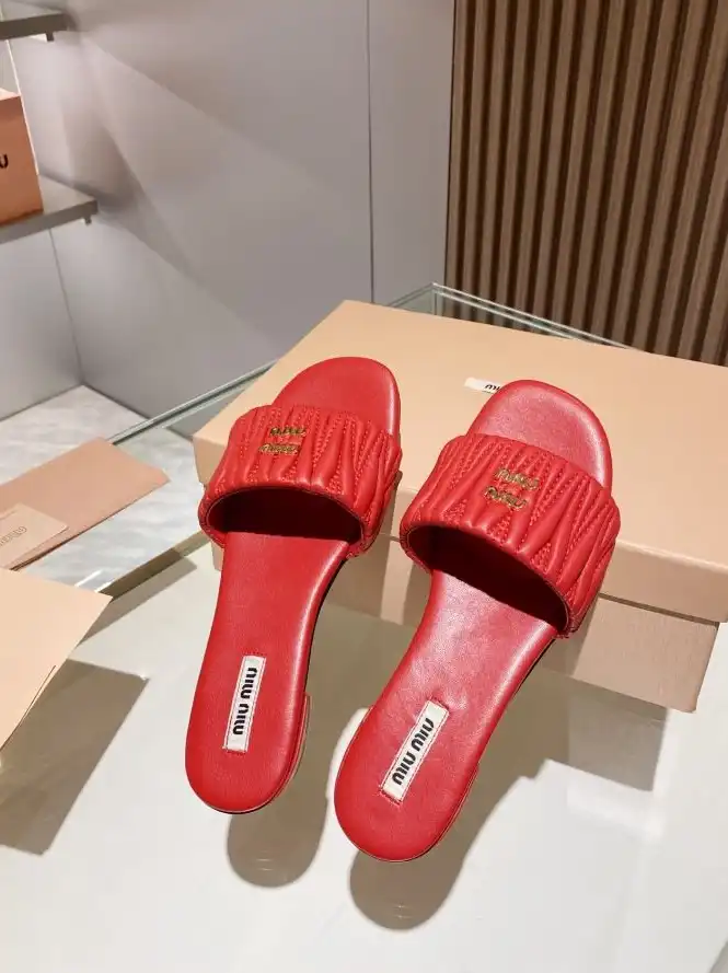 hype Miu Miu Slippers