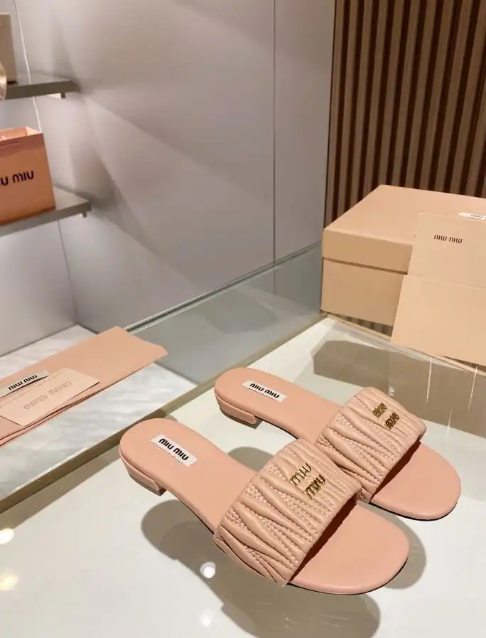 hype Miu Miu Slippers