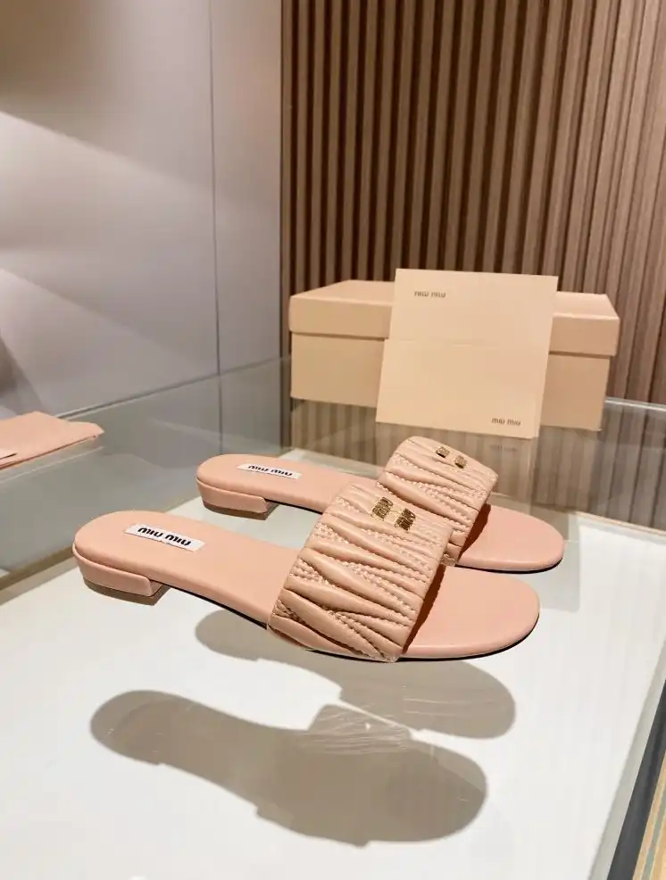 hype Miu Miu Slippers