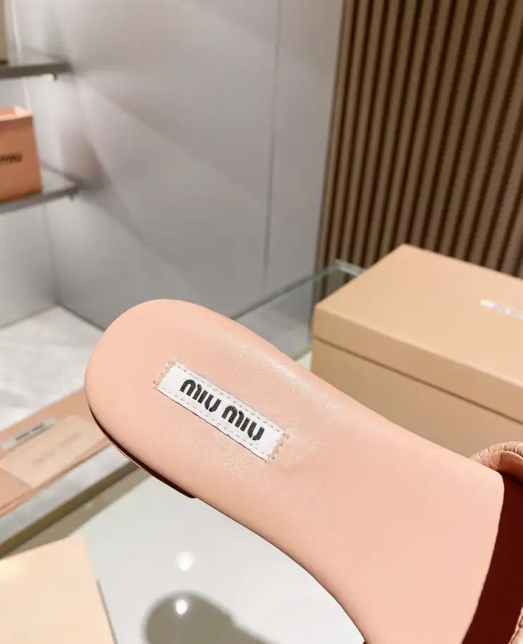 hype Miu Miu Slippers