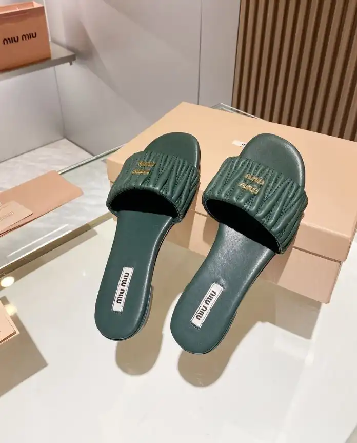 hype Miu Miu Slippers