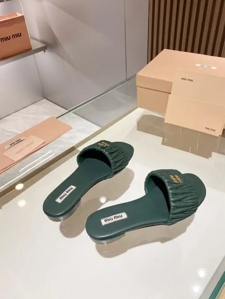 hype Miu Miu Slippers