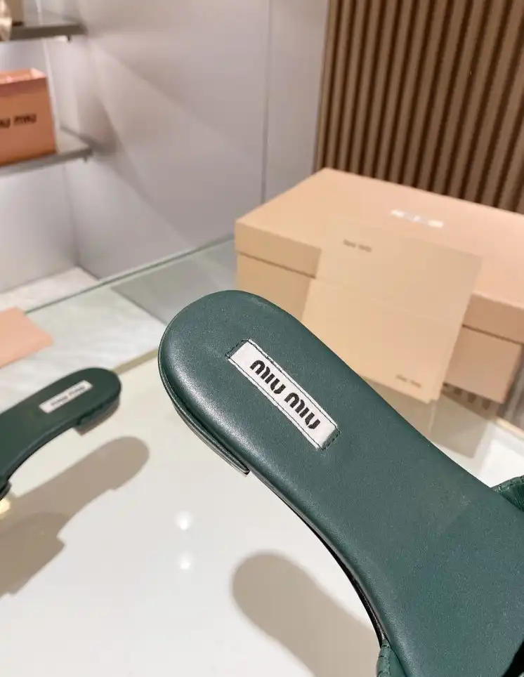 hype Miu Miu Slippers