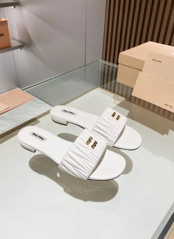 hype Miu Miu Slippers