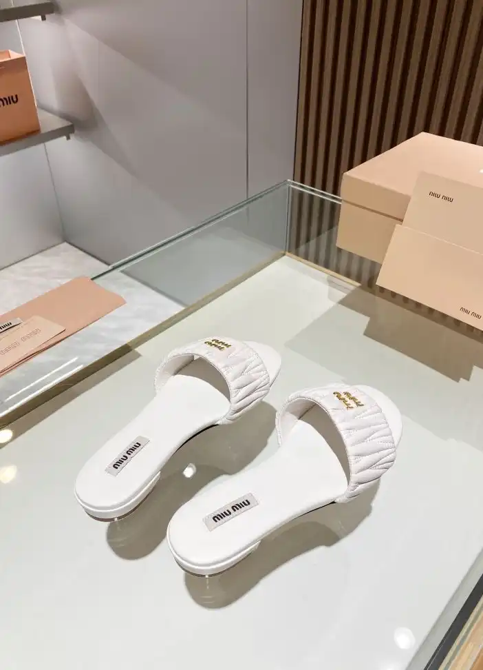 hype Miu Miu Slippers