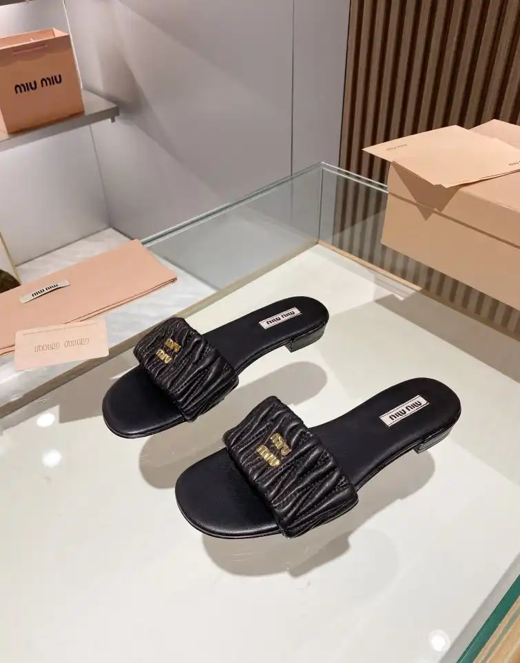 hype Miu Miu Slippers