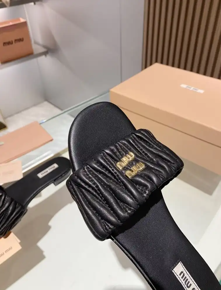 hype Miu Miu Slippers