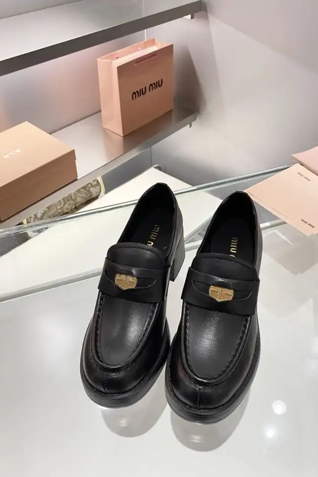 hype Miu Miu Leather Shoes