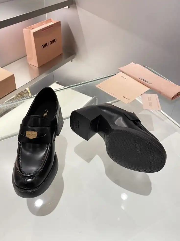 hype Miu Miu Leather Shoes