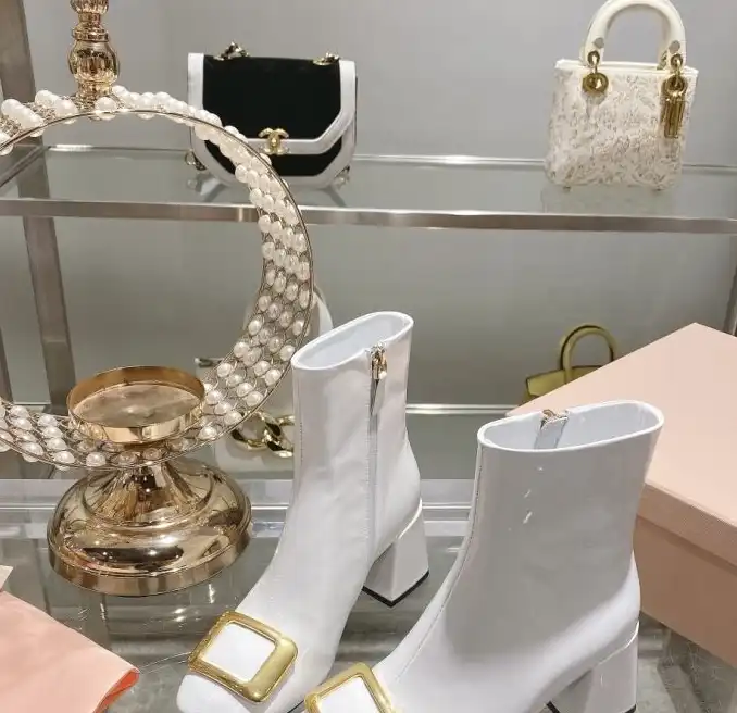 hype Miu Miu Boots