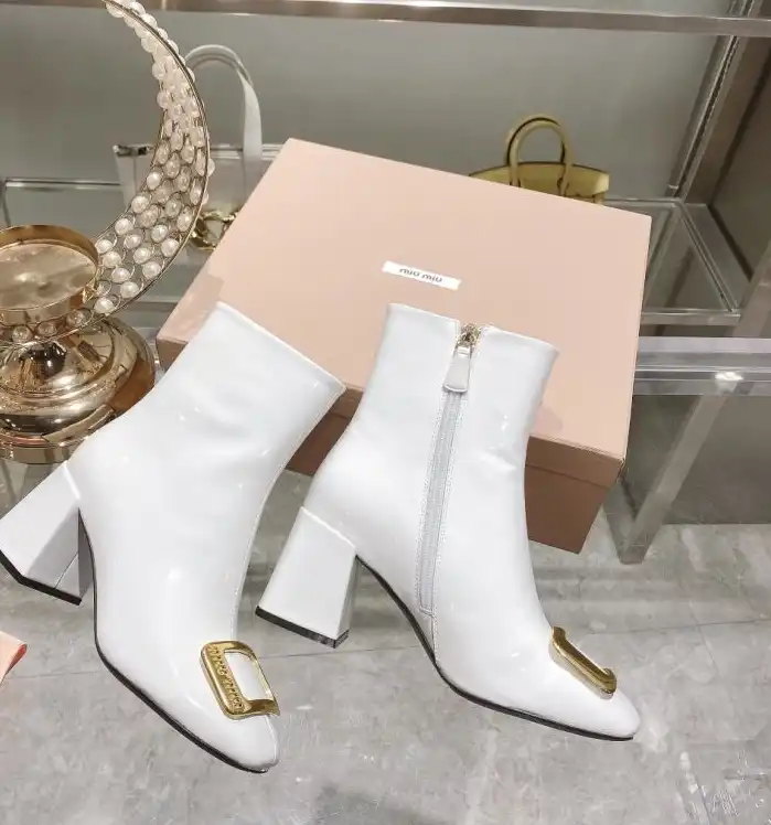 hype Miu Miu Boots