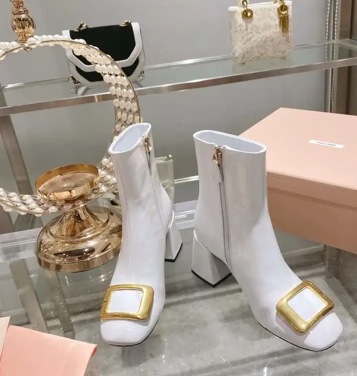 hype Miu Miu Boots