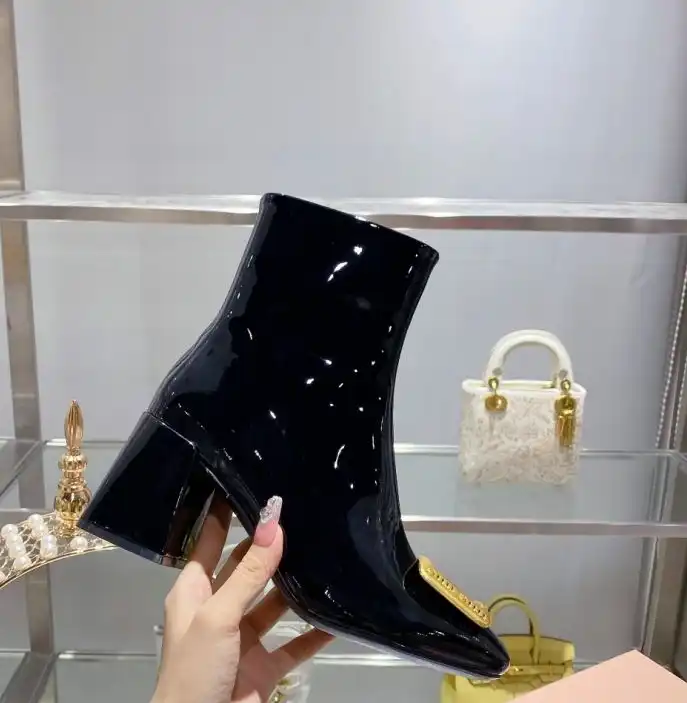 hype Miu Miu Boots