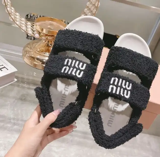 hype Miu Miu Sandals