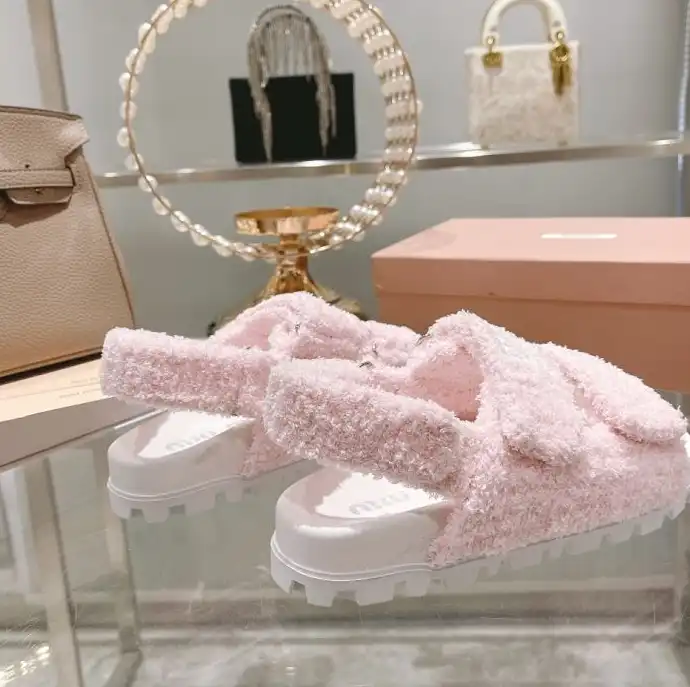 hype Miu Miu Sandals