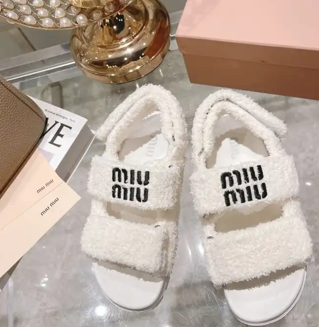 hype Miu Miu Sandals