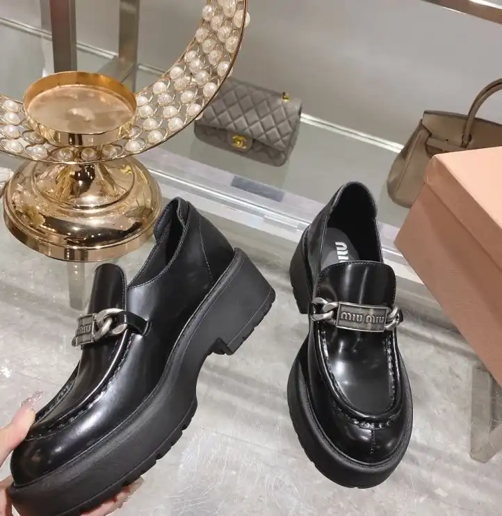 hype Miu Miu Leather Shoes