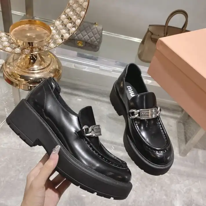 hype Miu Miu Leather Shoes