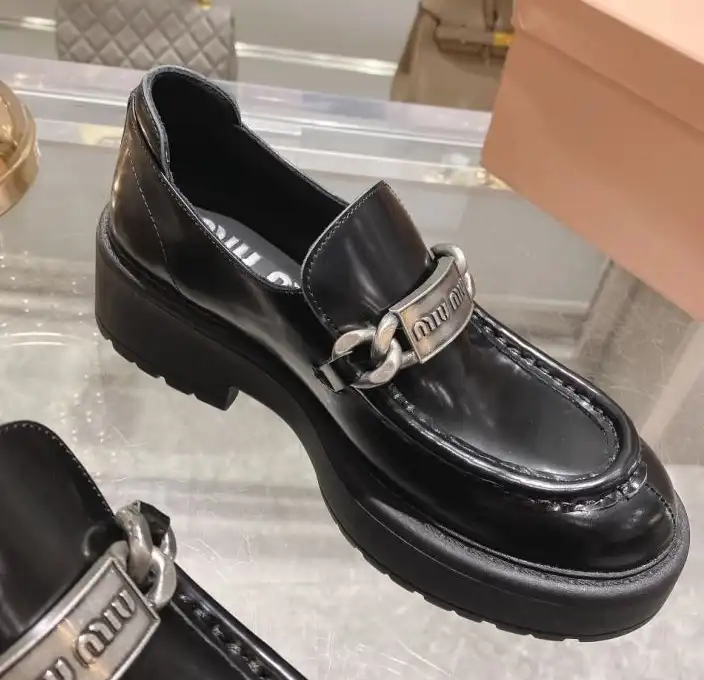 hype Miu Miu Leather Shoes