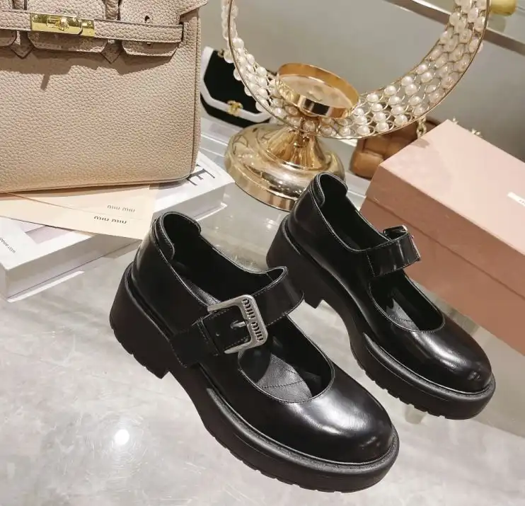 hype Miu Miu Leather Shoes