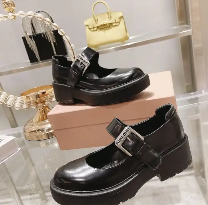 hype Miu Miu Leather Shoes