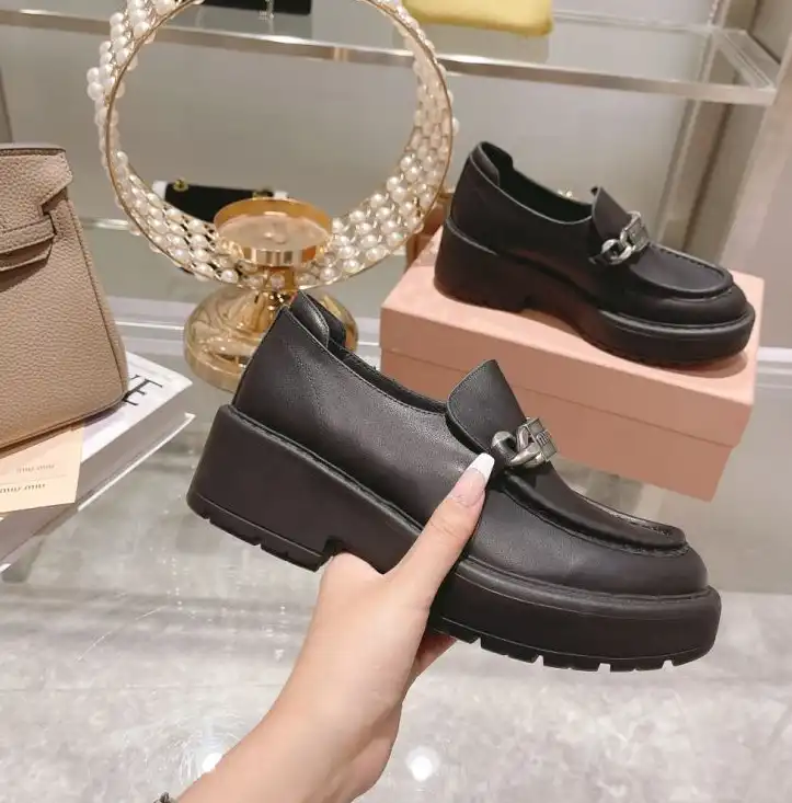 hype Miu Miu Leather Shoes