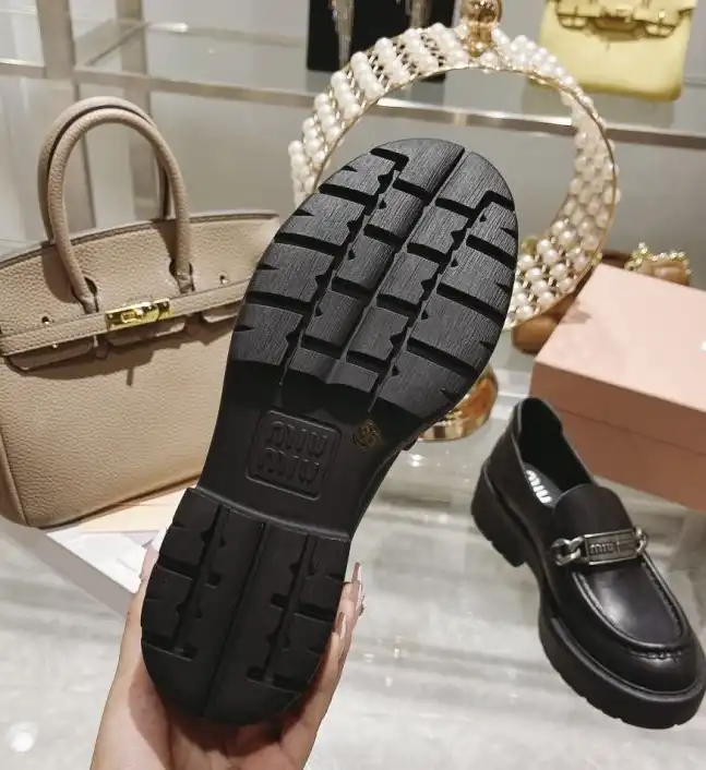 hype Miu Miu Leather Shoes