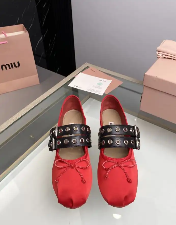 hype Miu Miu flat shoes