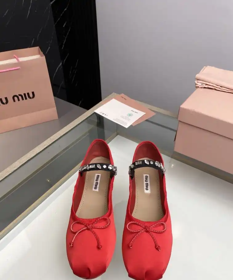 hype Miu Miu flat shoes